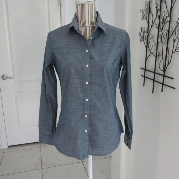 Banana Republic Tops - Banana Republic Chambray Button Down Blouse 4 6 S